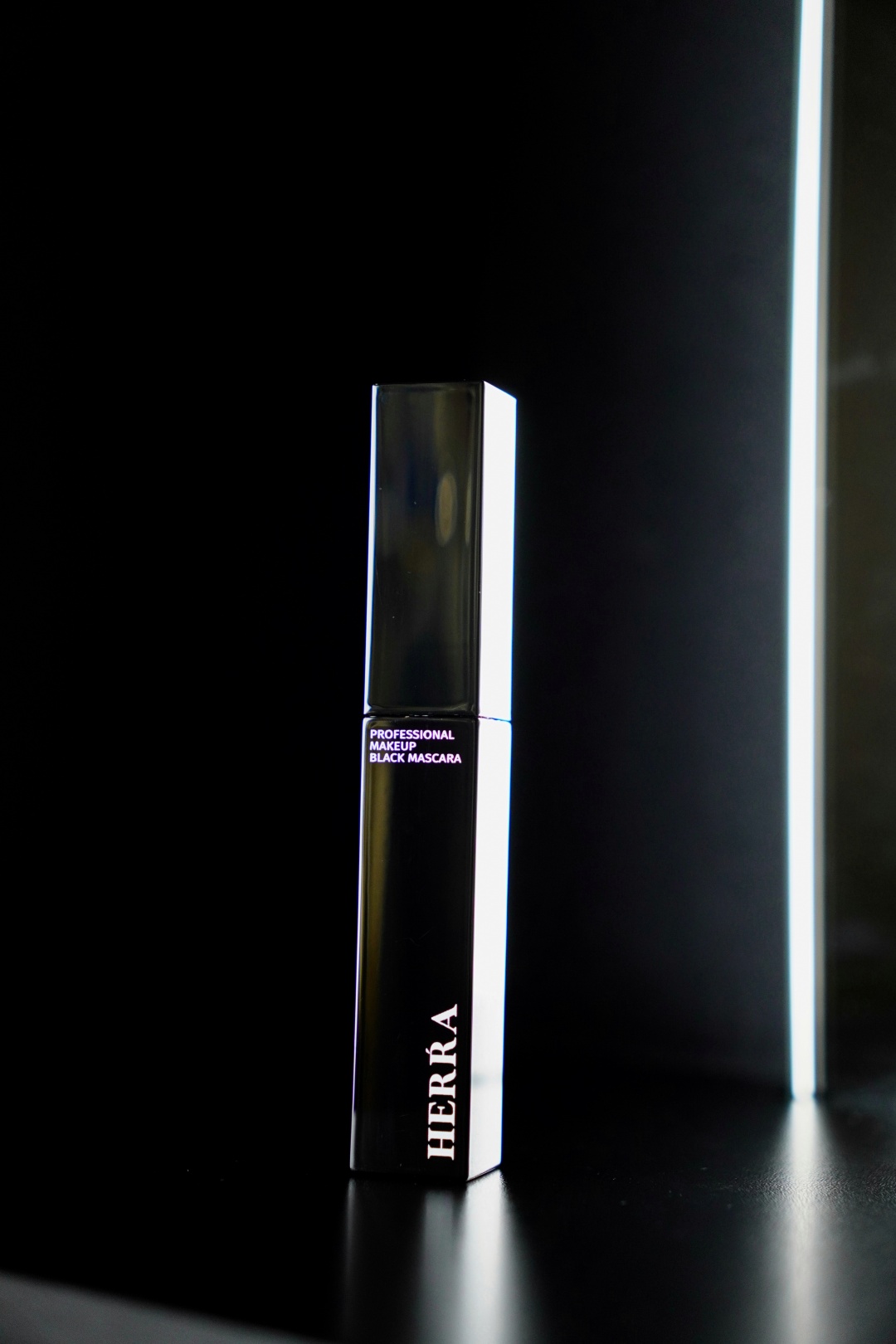 Herra black mascara