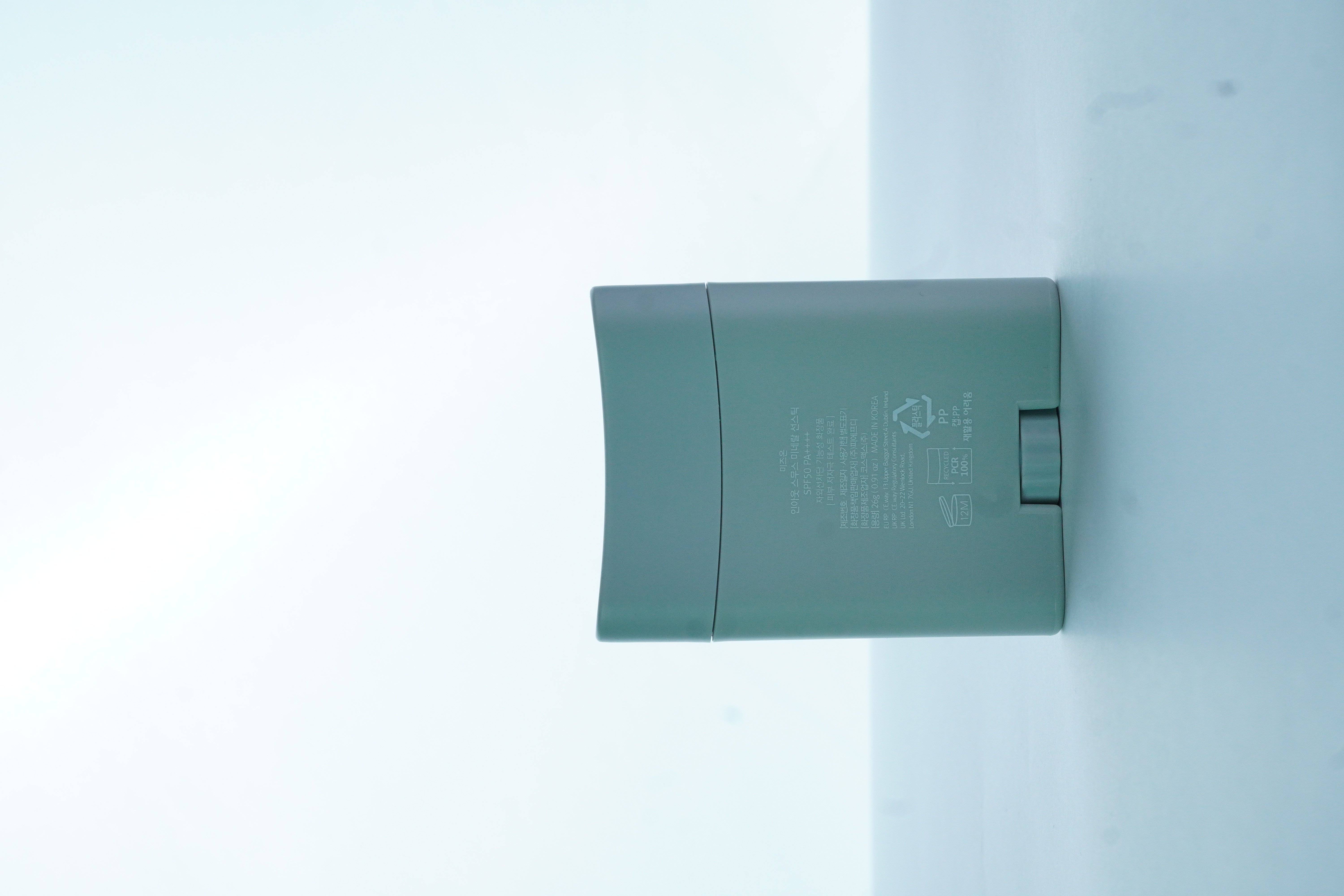 MIZON INOUT SMOOTH MINERAL SUN STICK SPF50