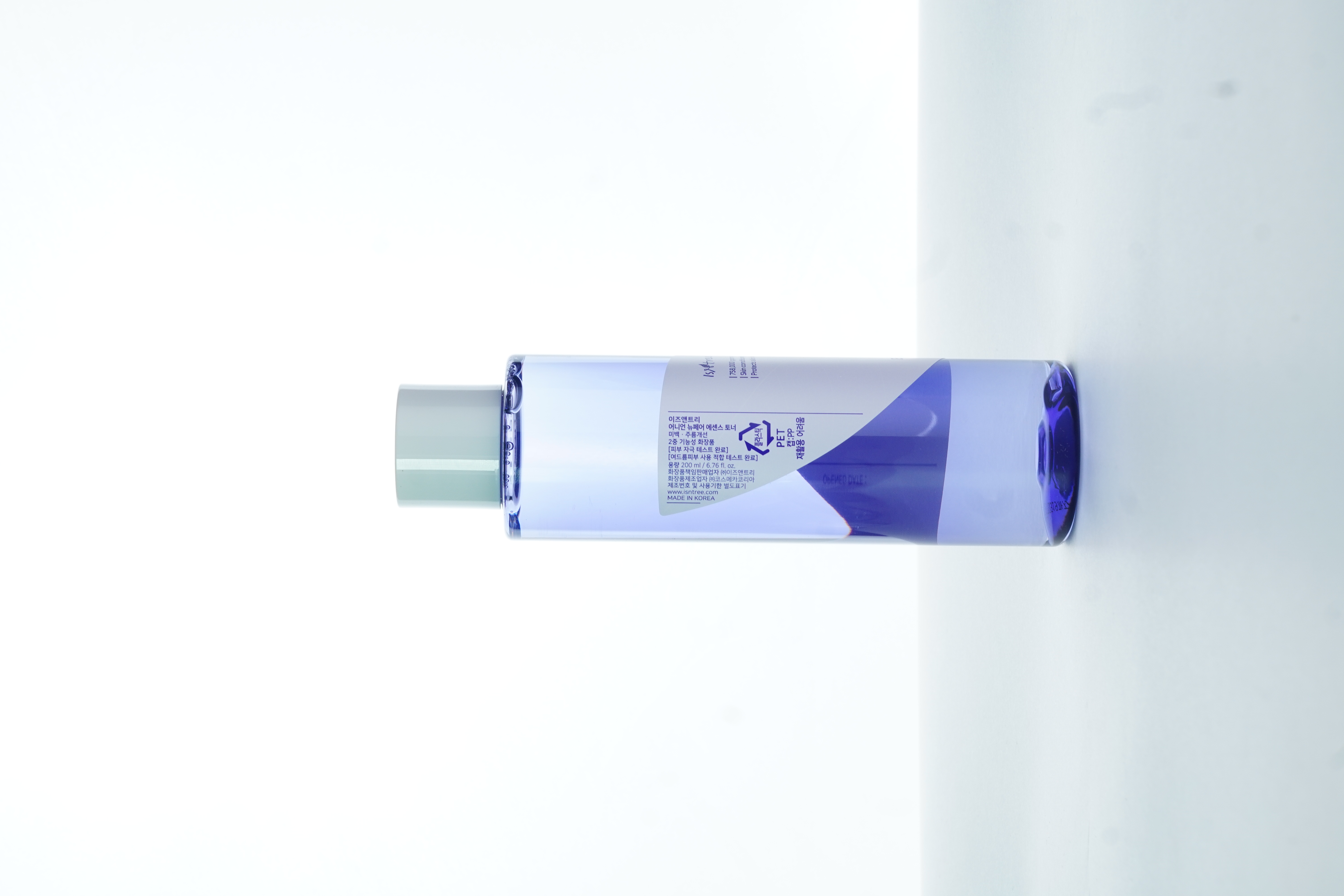 IsNtree Onion Newpair Essence Toner