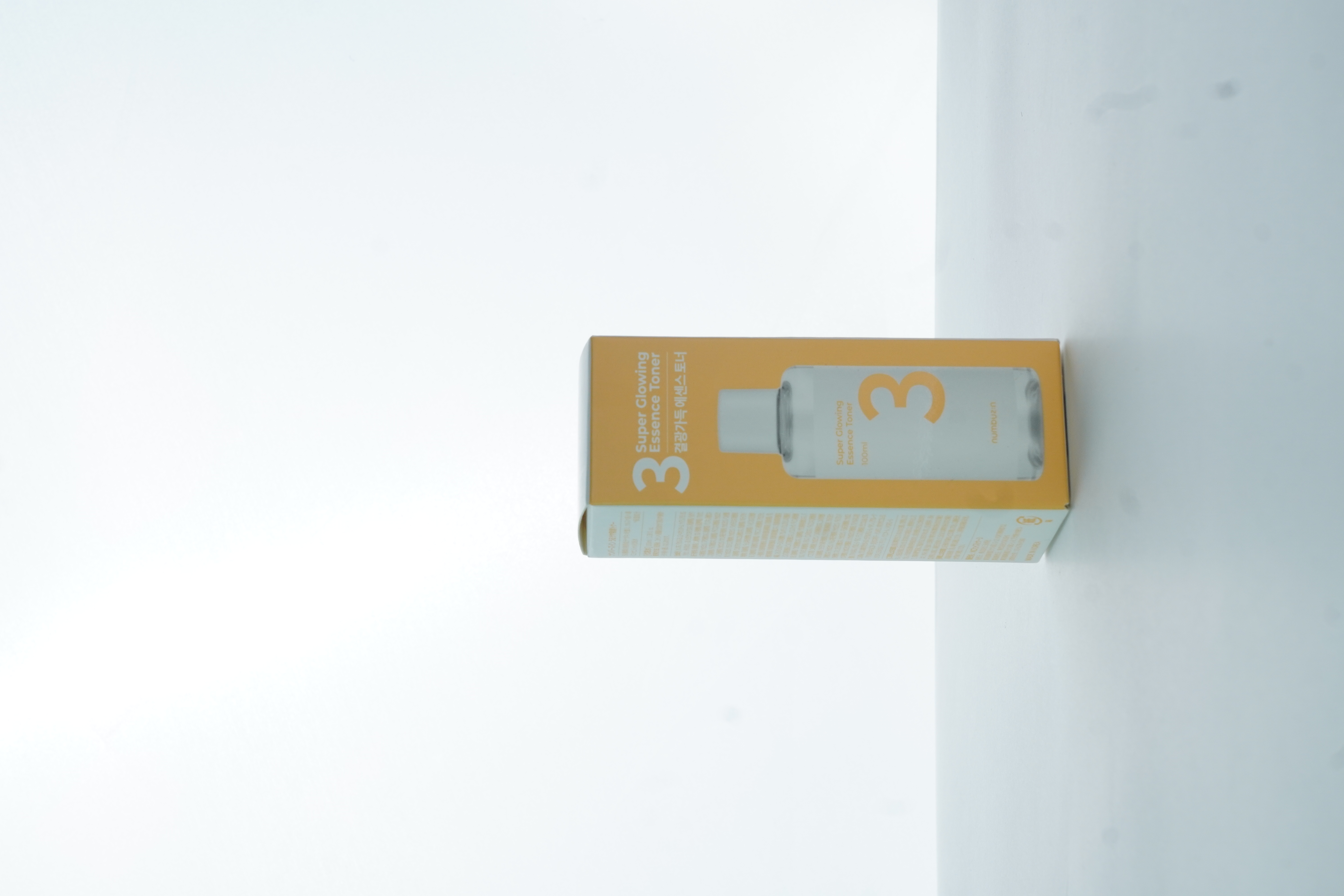 Numbuzin super glowing essence toner 3